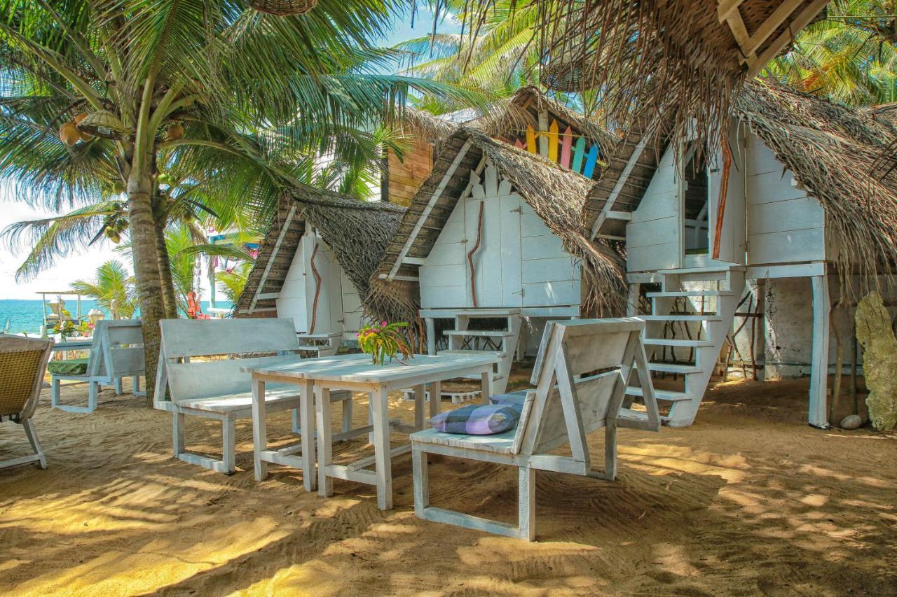 Oynise Beach Cabin Galle Exterior foto